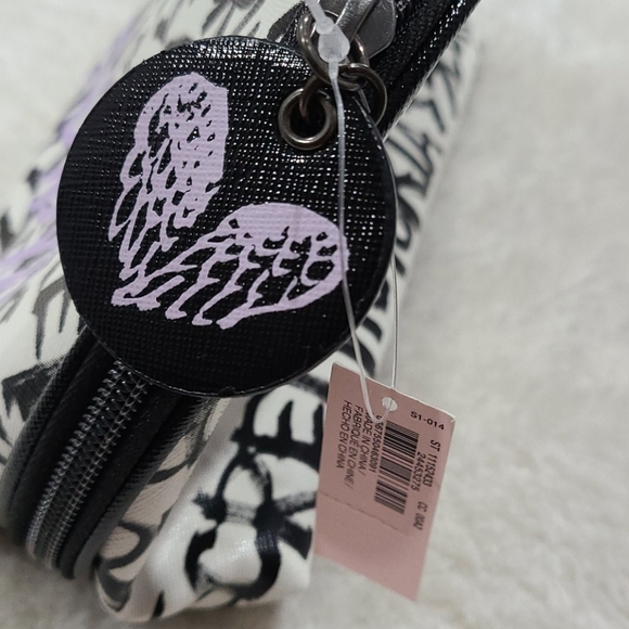 Victoria's Secret Makeup Bag - Picture 6 of 8